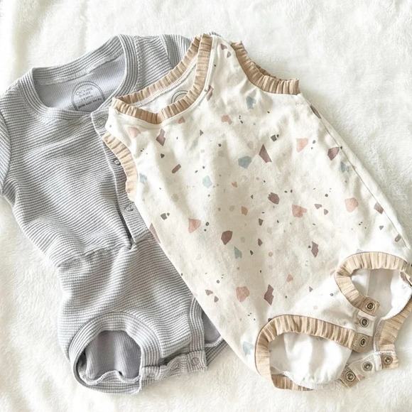 Boutique Ochre babe onesie/romper bundle size 3-6 months - Picture 1 of 8